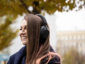 Беспроводные наушники Sony