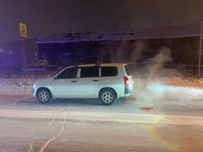 В Якутске водитель автомобиля наехал на 13-летнюю девочку