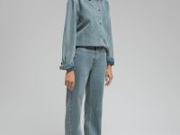 Расклешенные джинсы с высокой посадкой