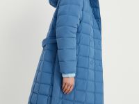 Пуховое стеганое пальто с поясом