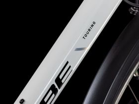 Дорожный велосипед Cube Touring One, год 2025, цвет Белый-Серый, ростовка 20