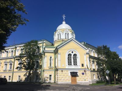 Ратуша и Николаевская гимназия