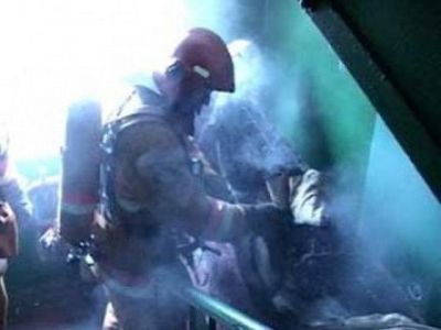 В Якутске пожарные спасли четырехэтажный жилой дом