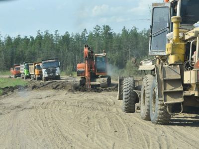 В Таттинском районе на трассе «Колыма» наблюдается затруднение движения транспорта