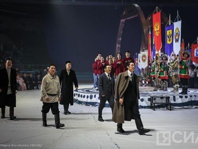 Фоторепортаж: торжественное собрание общественности ко Дню Республики Саха (Якутия)
