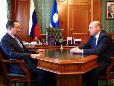 Айсен Николаев провёл рабочую встречу с главой Мирнинского района