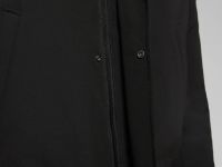 Пуховое полупальто с накладными карманами и капюшо