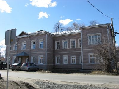 Здание бывшей земской больницы