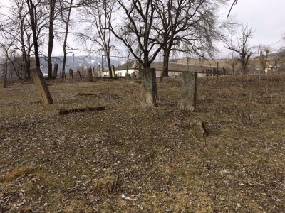 Стела надмогильная