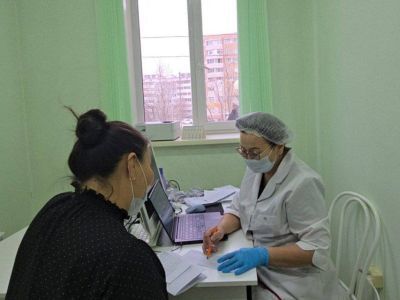 Более 350 родителей детей с инвалидностью прошли комплексное обследование в Якутии