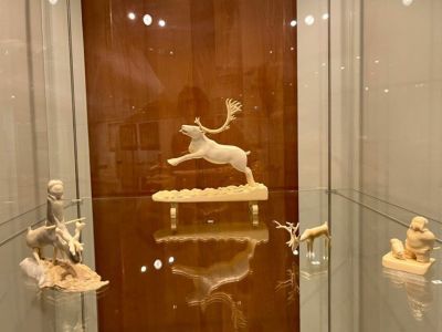 Излучают новый свет и особую энергетику. Открывается выставка произведений мастеров Якутии и Чукотки