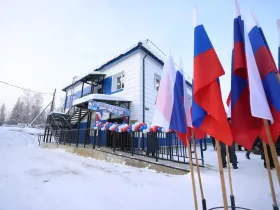 В Томмоте открыли после реконструкции школьный спортзал