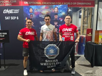 Боец из Якутии Денис Андреев одержал победу в бою азиатского промоушена