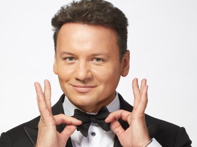 Билеты на Давайте негромко. Вечер Александра Олешко (Театр Вахтангова) / Театр | Афиша | ИнфоТаймс