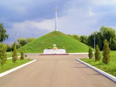 Братская могила с захоронением воинов, погибших в период Великой Отечественной войны 1941-1945 гг.