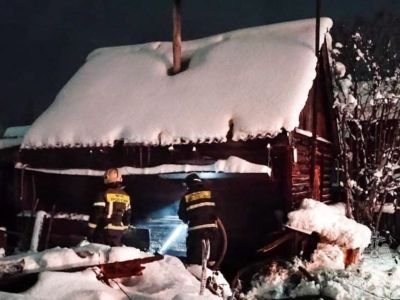 В Ленске при пожаре в частном доме погиб человек