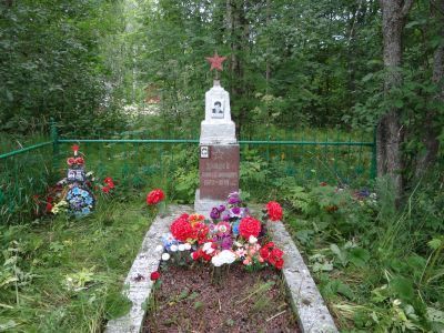 Могила офицера Зайцева Моисея Наумовича, погибшего 15 июля 1944 г.