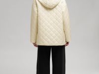 Утепленная куртка со съемным капюшоном