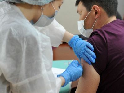 Коллектив «Сахатранснефтегаза» активно ревакцинируется