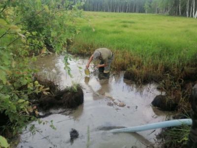 Смыв нефтепродуктов произошел со стоянки спецтехники в результате дождей в Сунтарском районе