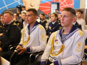 Волонтеров 81-летия Победы наградили в Якутске