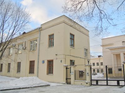 Главный корпус (лабораторный корпус с административной частью), 1935 г., архитекторы Н.В.Марковников, И.С.Николаев, В.С.Попов