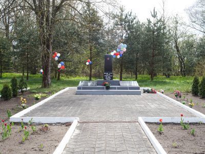 Братская могила советских воинов, погибших в январе 1945 года