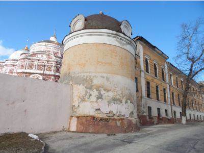 Башня ограды