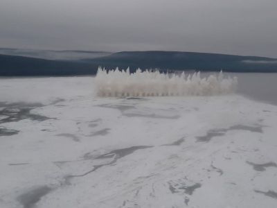 У села Хоринцы Якутии на реке Лене взорвали ледяной затор