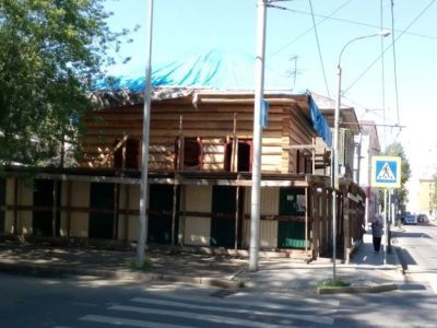 Жилой дом, в котором жил археолог, историк, академик, Герой Социалистического Труда А.П. Окладников