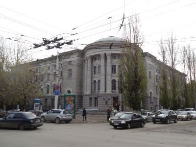 Здание научной библиотеки