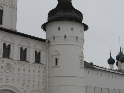 Южная фланкирующая башня церкви Иоанна Богослова