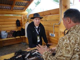На Ысыахе Олонхо определят лучших изготовителей хомусов, колокольчиков, луков и ножей