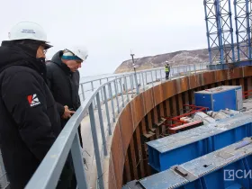 Делегация Совета Федерации ознакомилась с ходом строительства Ленского моста