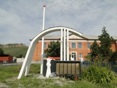 Обелиск воинам, погибшим в 1941-1945 гг.