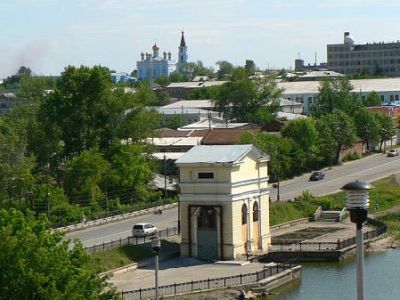 Плотина городского пруда