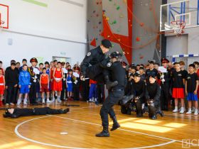 В Якутске стартовал турнир по боксу памяти выпускника кадетской школы Егора Татаринова