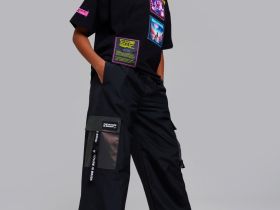 Брюки текстильные с полиуретановым покрытием для девочек