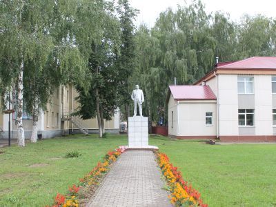 Памятник В.И. Ленину 1956 г.