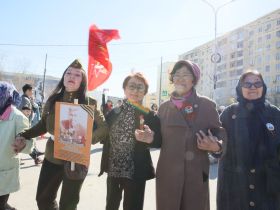 На площади Победы в Якутске станцевали «Осуохай Победы»