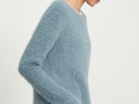 Джемпер полуприлегающего силуэта