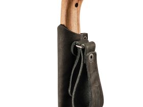 Кованый нож Финский, сталь 65х13, рукоять орех