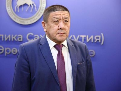 Глава Ленского района досрочно ушёл в отставку