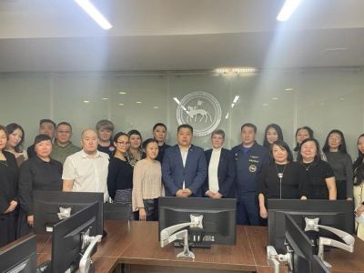 Доверенное лицо президента России в Якутии Марина Бахилина встретилась с коллективом МинГОиОБЖН