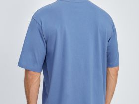 Футболка из хлопка с нагрудным карманом