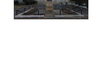 Памятник герою гражданской войны Я. Балахонову