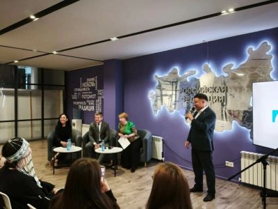 В Якутске Роман Карманов дал наставления победителям президентских грантов