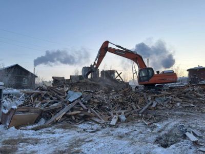 В Якутске начался снос первого дома на месте будущего микрорайона Спортивного