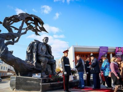 Жить ради своего народа. В День государственности Якутии почтили память Алексея Кулаковского