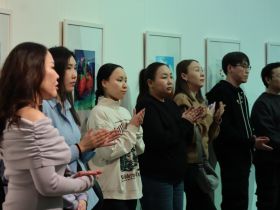 «Вместе победим!»: в Якутии открыли выставку работ онкопациентов и врачей